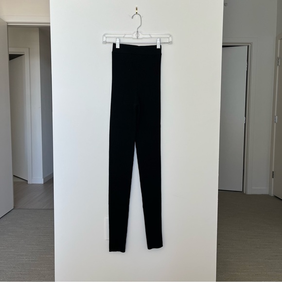 NWT FEAR OF GOD ESSENTIALS Black Rib Leggings Size S - Picture 2 of 5